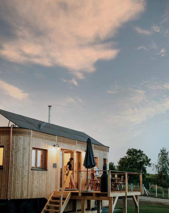 Вилла Wohnwagon Paul - Autarkie Erleben! - Tiny House Oberschneiding Экстерьер фото