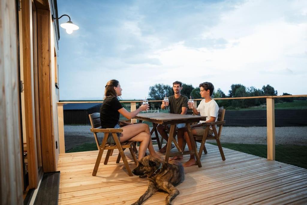 Вилла Wohnwagon Paul - Autarkie Erleben! - Tiny House Oberschneiding Экстерьер фото