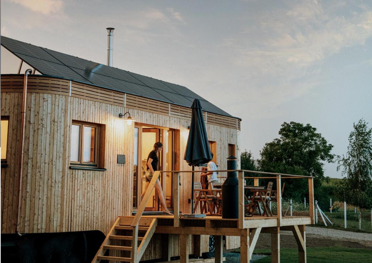 Вилла Wohnwagon Paul - Autarkie Erleben! - Tiny House Oberschneiding Экстерьер фото