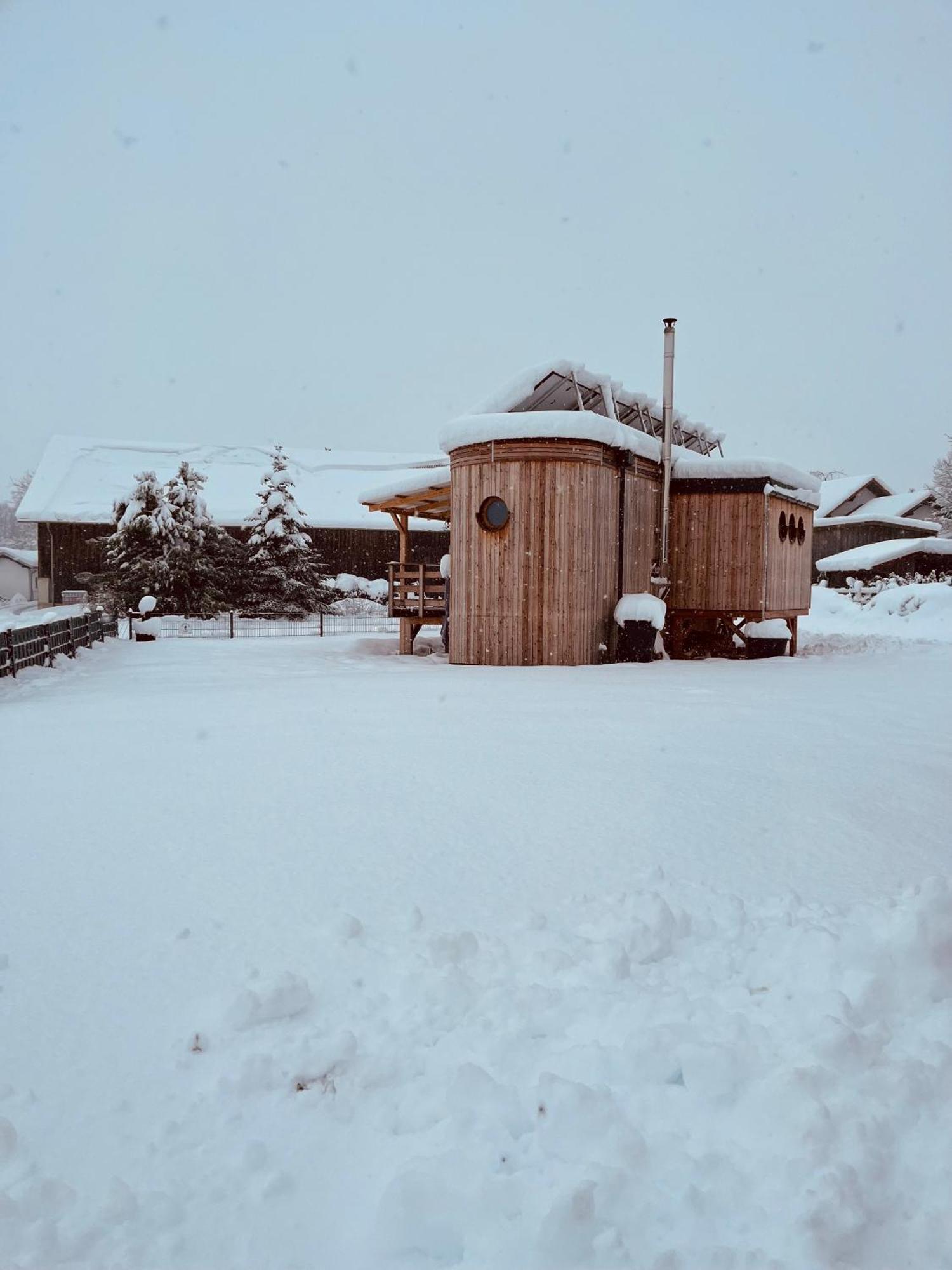 Вилла Wohnwagon Paul - Autarkie Erleben! - Tiny House Oberschneiding Экстерьер фото